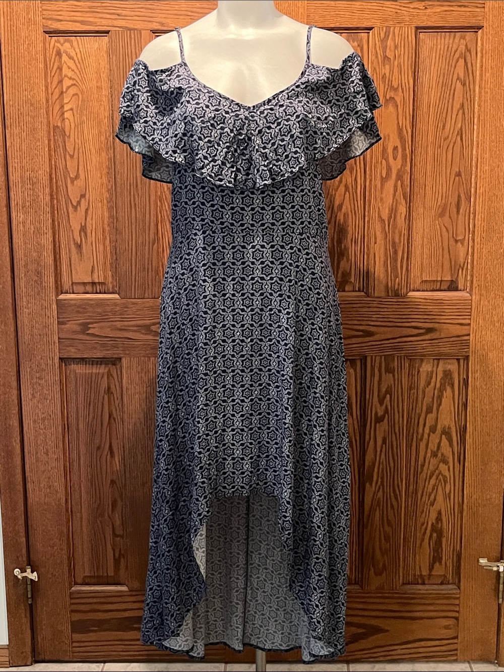 NWT Rewind cold-shoulder, flutter sleeve Hi-Low a-line dress L-XL